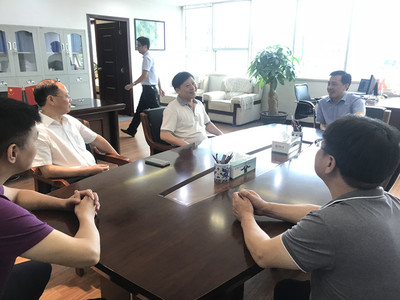 深入一線切實掌握實情 拿出破解難題實招硬招