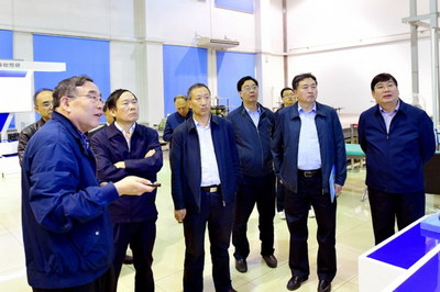 徐南平副部長一行在哈工大考察城市水環境重點實驗室